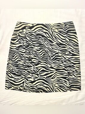 Love on a Hanger Zebra-Print Skirt Size 3